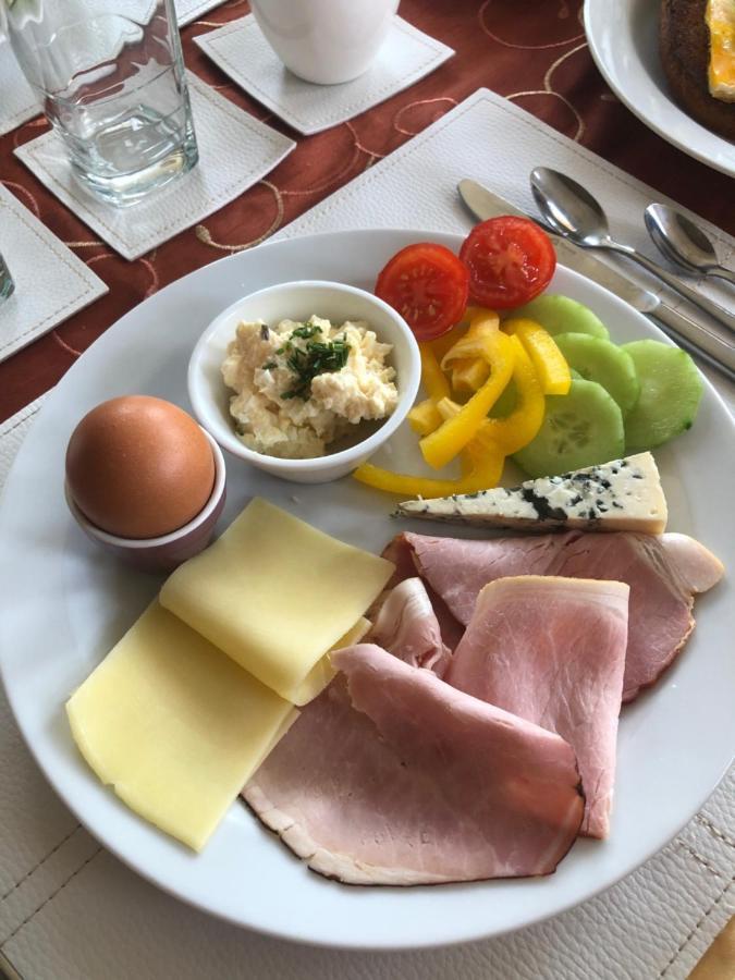 Ubytovani V Soukromi Rodinne Vily V Decine Bagian luar foto